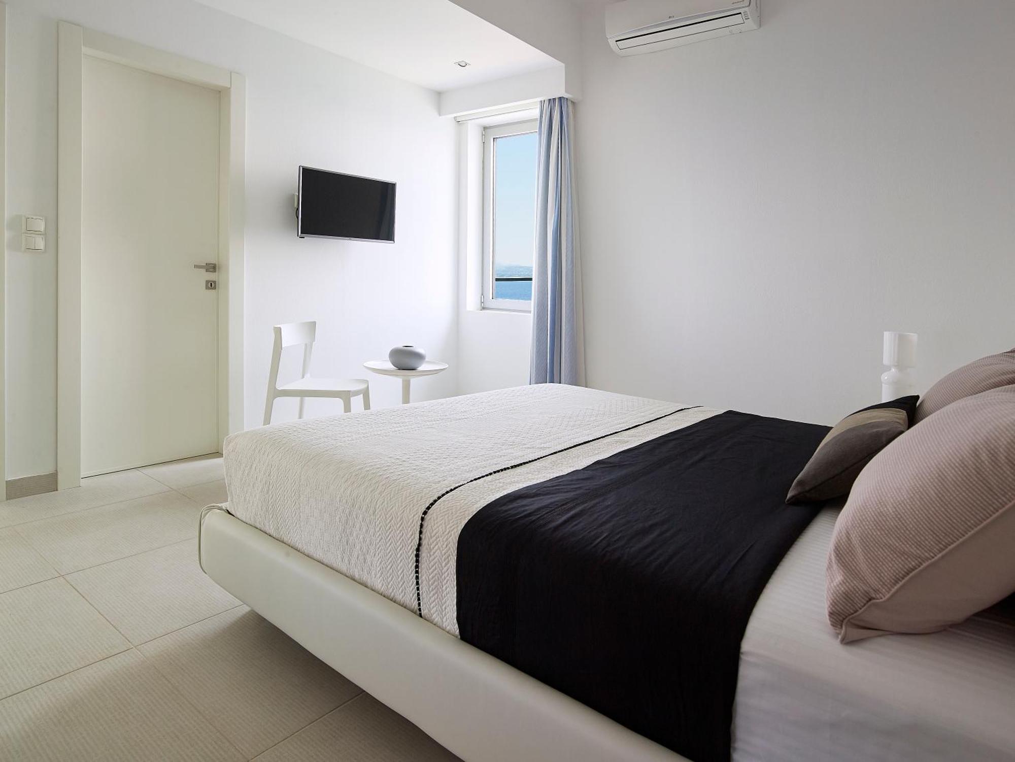 Beachfront Villa In Crete - Epavli Luxury Villa Agia Pelagia  Exterior foto